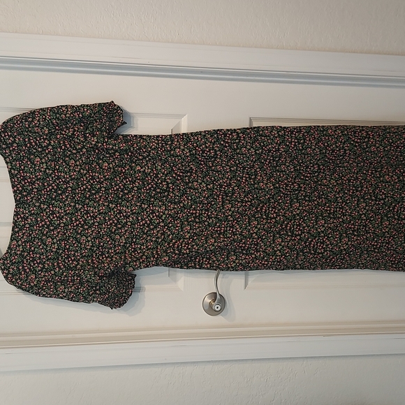 J.Crew Smocked Short Sleeve Floral Midi Dress 10 - Picture 4 of 11